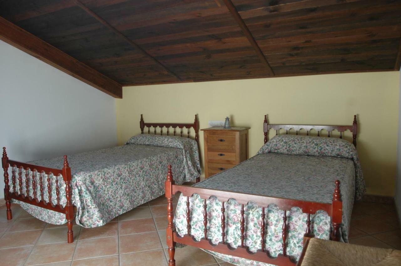 El Romerito Guest House Zalamea la Real Exterior photo